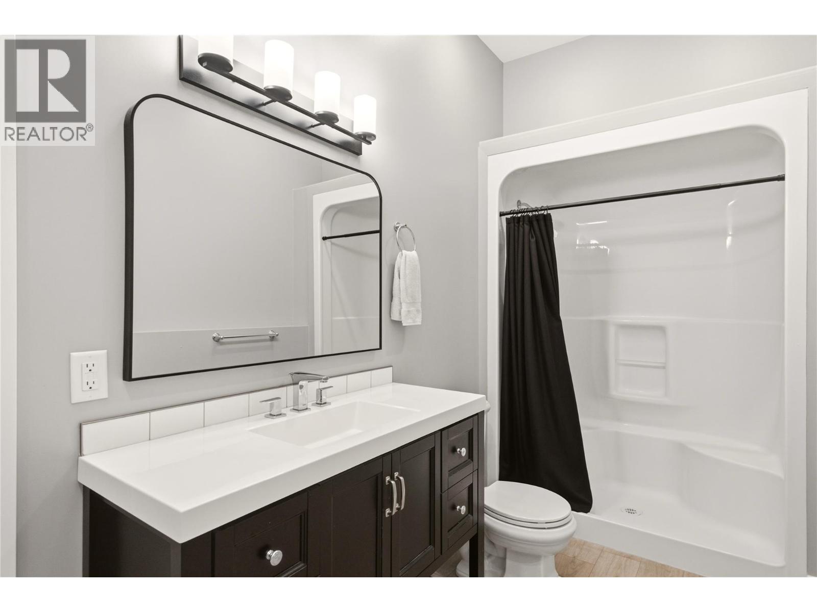 1030 Skeena Drive - 51