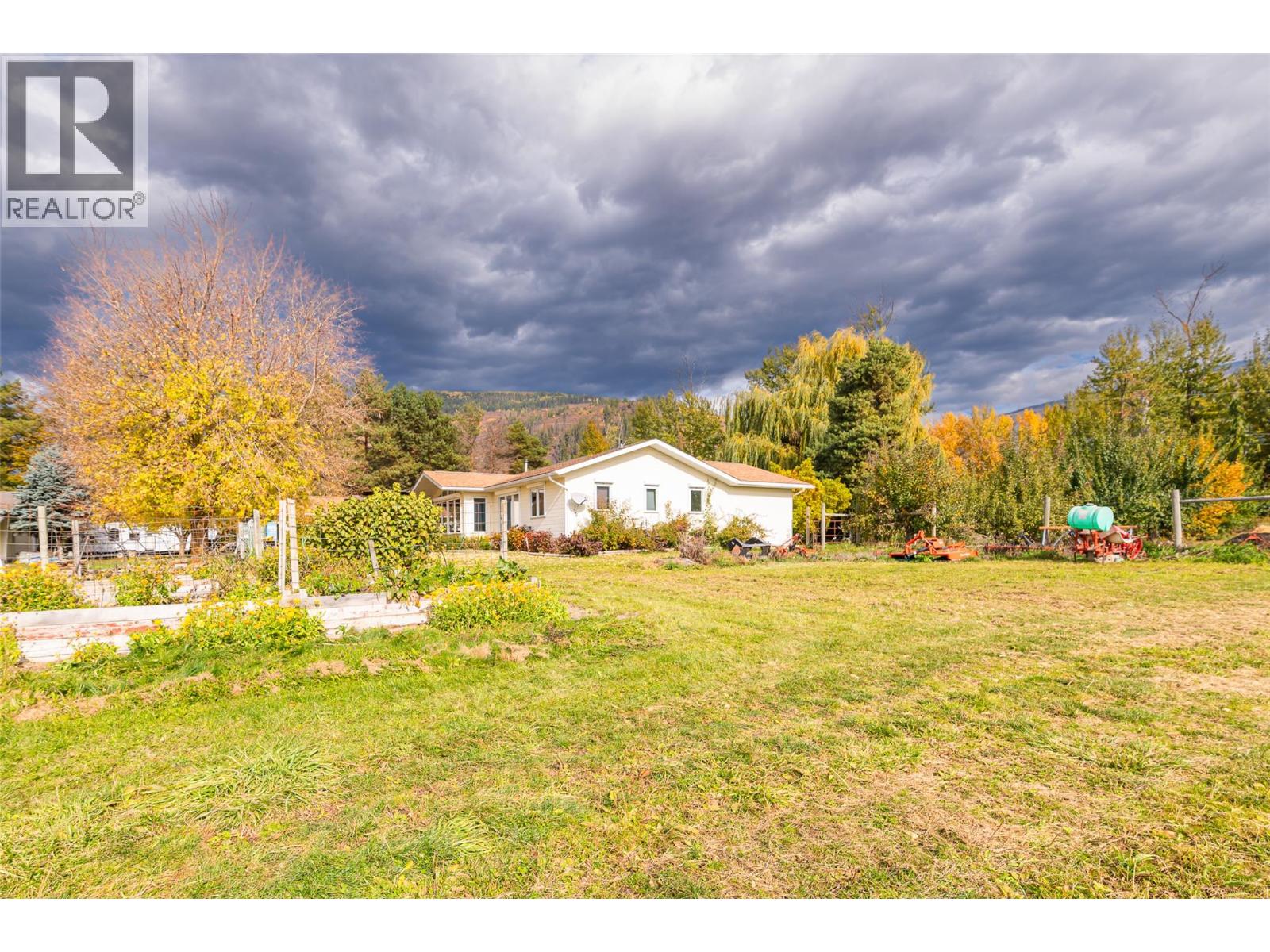 1331 Channel Road - 53