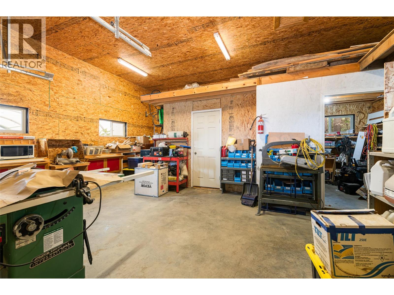 1331 Channel Road - 40