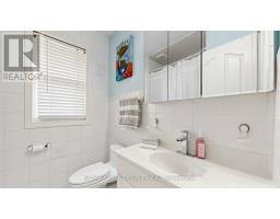 32 Allonsius Drive, Toronto, ON M9C3N5 Photo 21