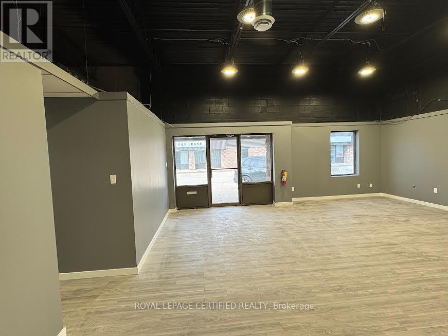 610 Newbold Unit 6 photo 2