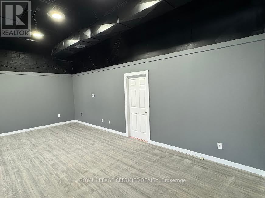 610 Newbold Unit 6 photo 4