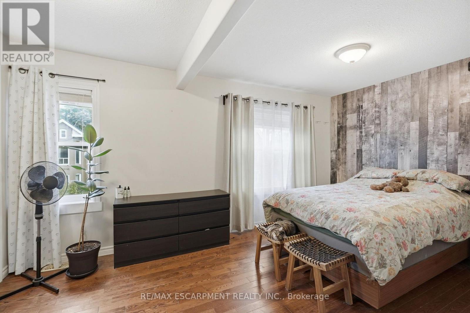 32 Oak Avenue, Hamilton, ON photo 19