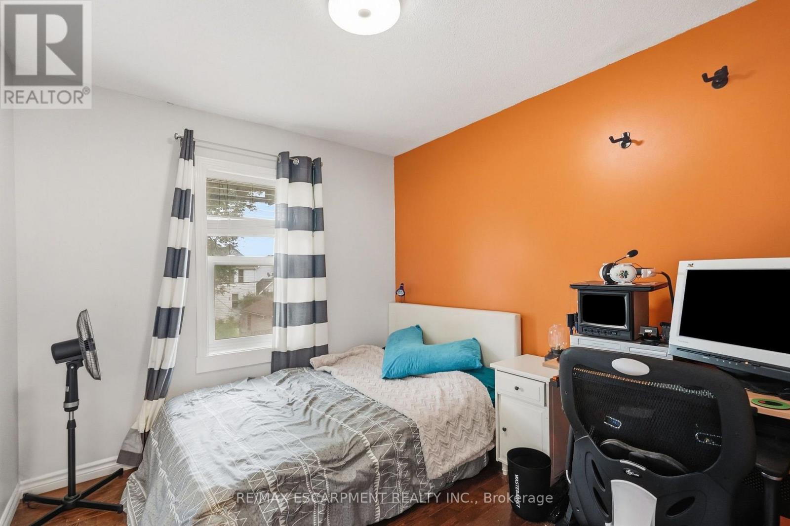 32 Oak Avenue, Hamilton, ON photo 24