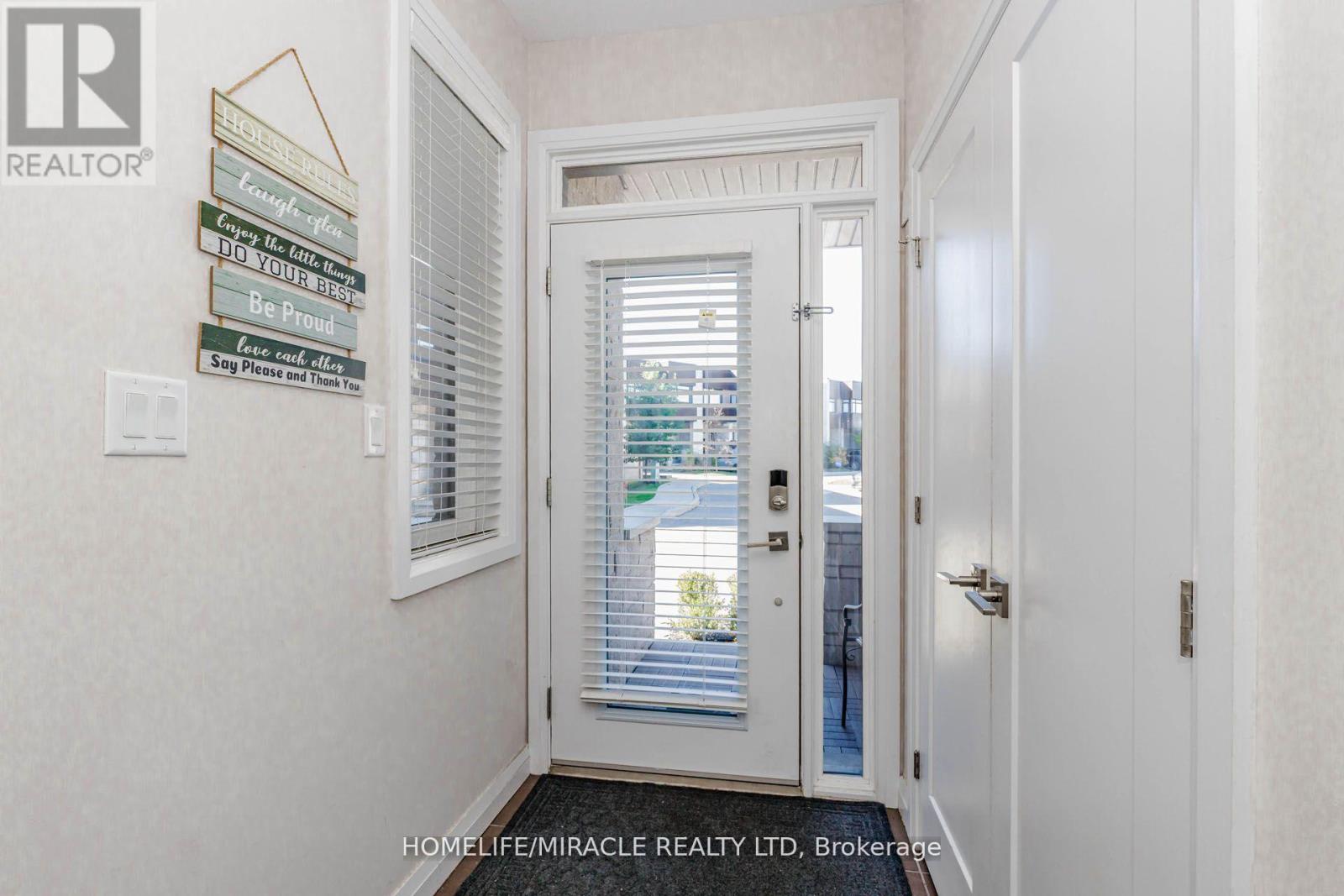 19- 35 Midhurst Heights, Hamilton, ON photo 4