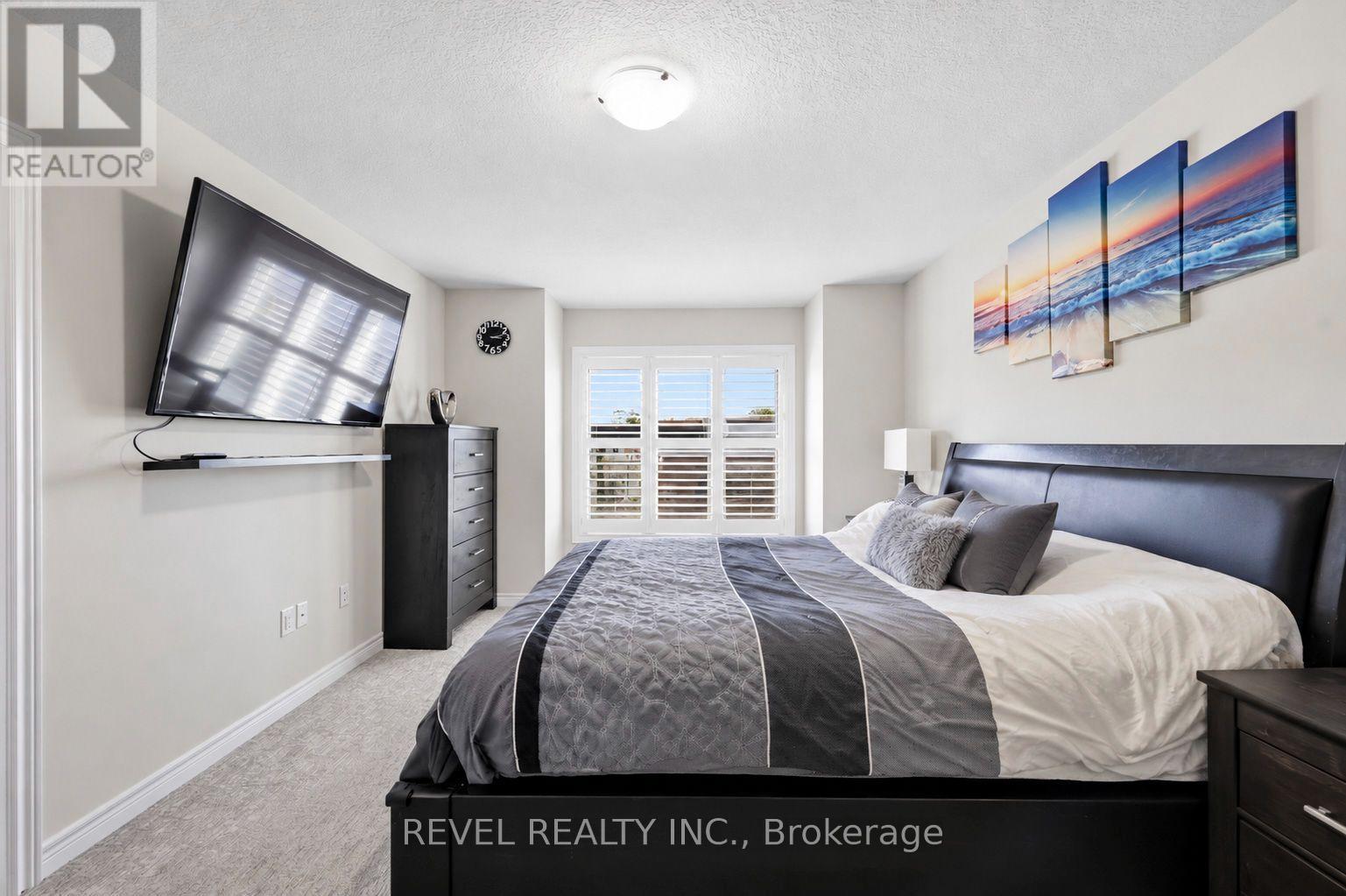 19 HIBISCUS LANE - 17
