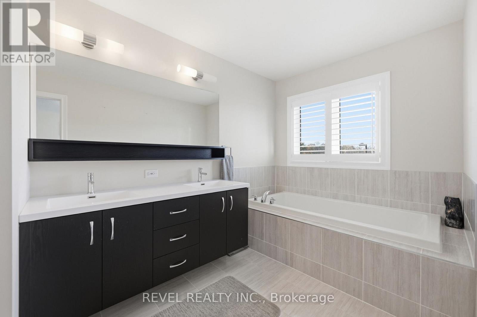 19 HIBISCUS Lane, Hamilton, ON photo 18