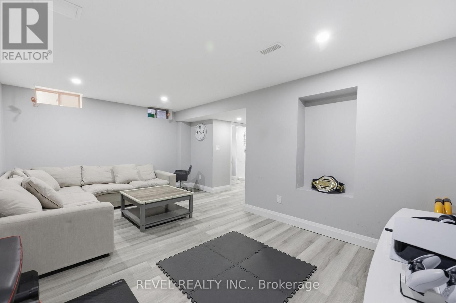 19 HIBISCUS LANE - 29