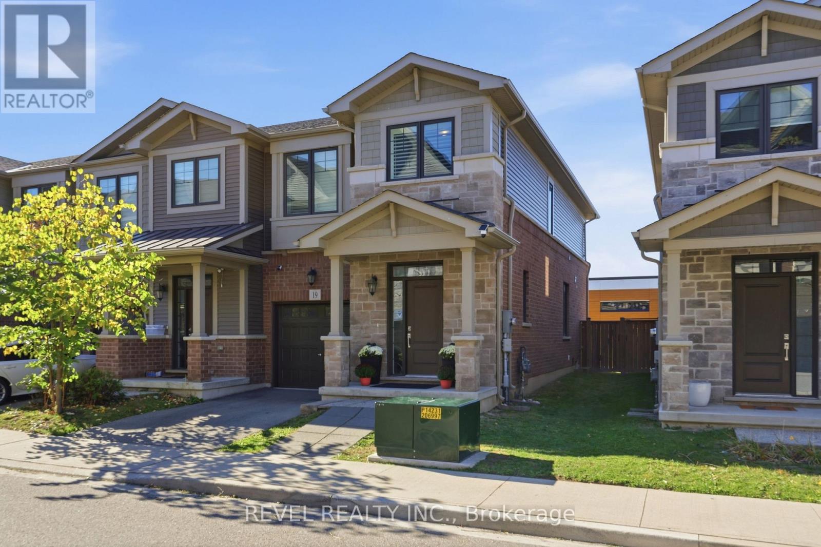 19 HIBISCUS Lane, Hamilton, ON photo 35