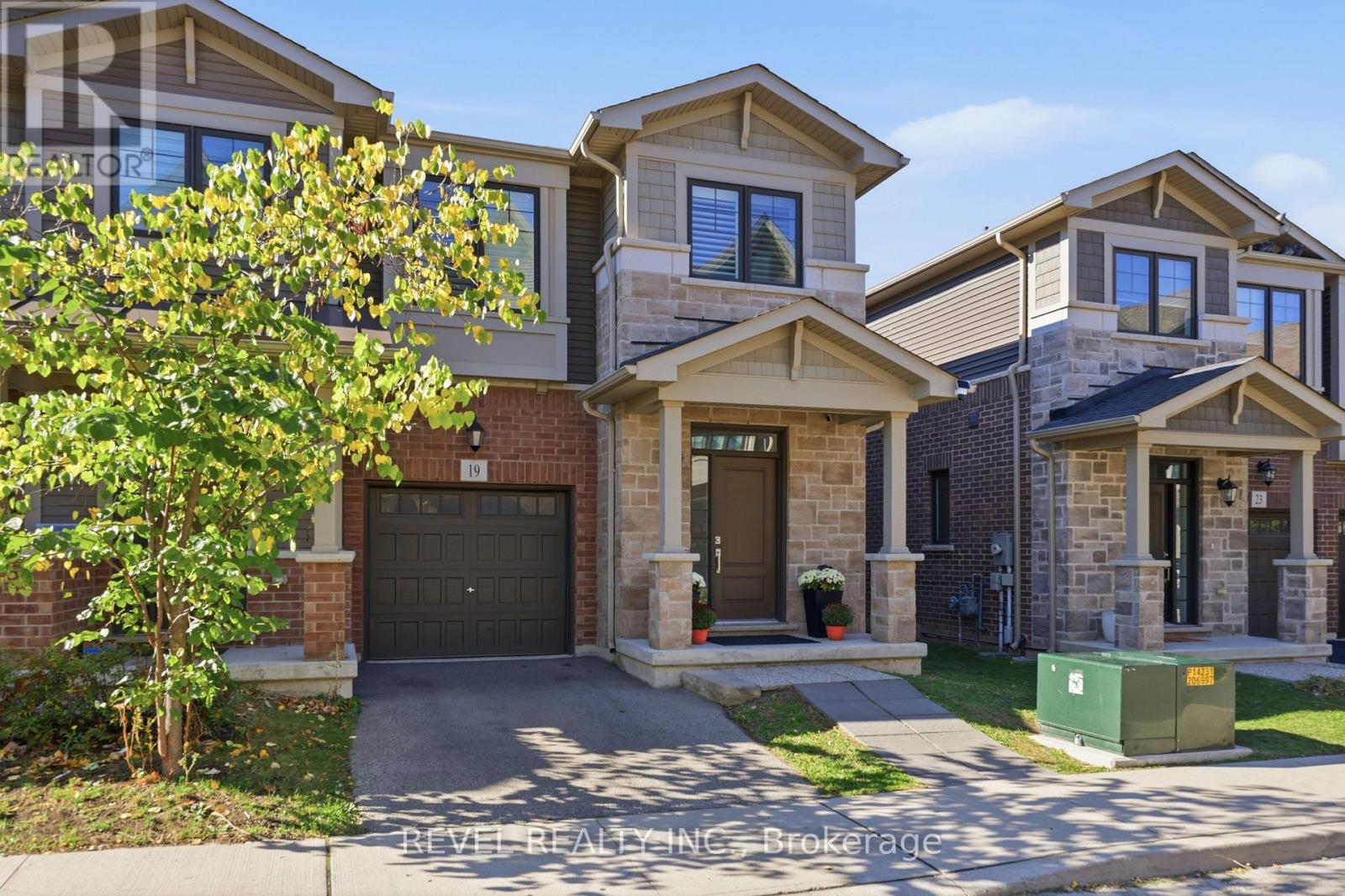 19 HIBISCUS Lane, Hamilton, ON photo 36