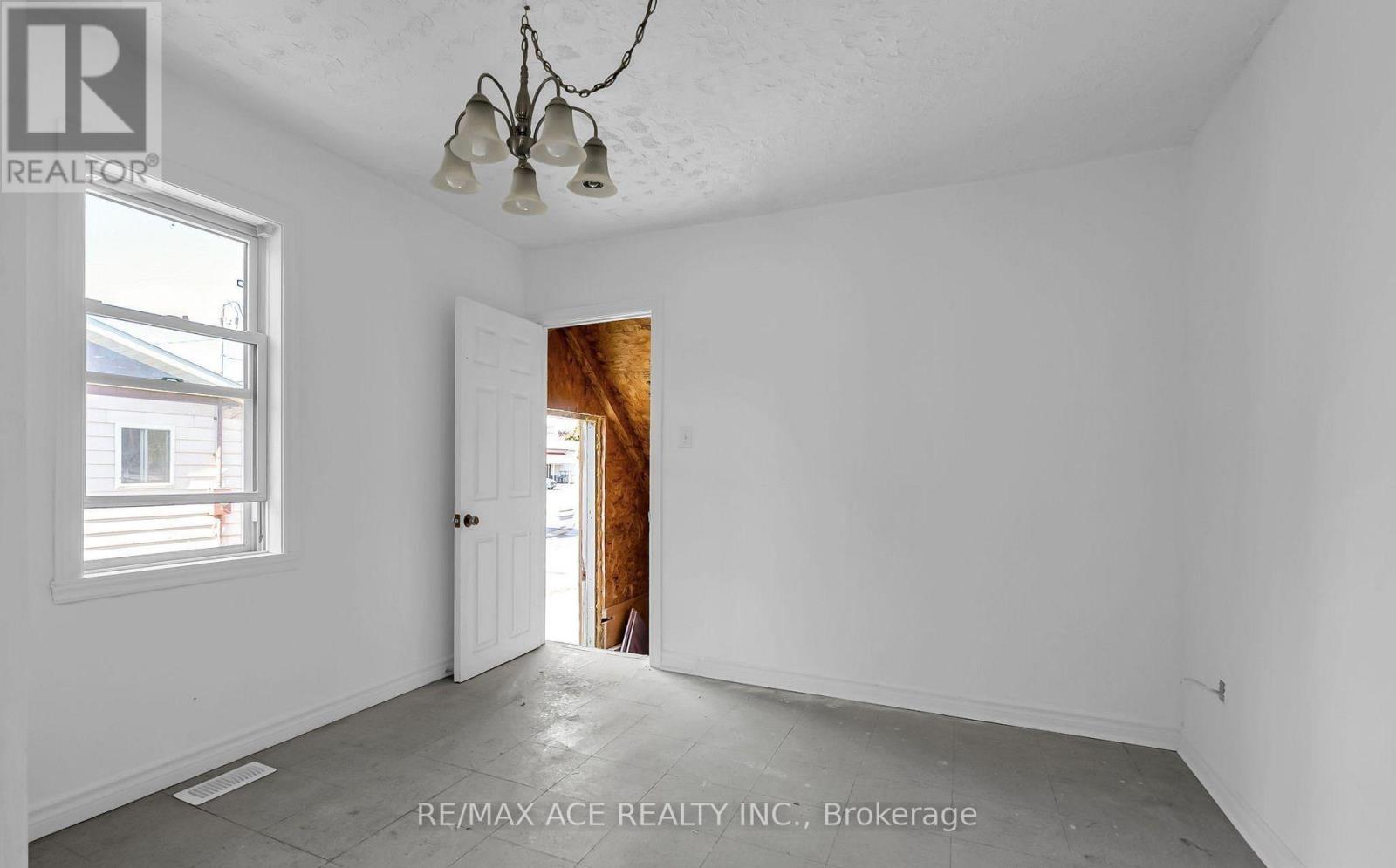 1606 Pitt Street, Cornwall, ON photo 17