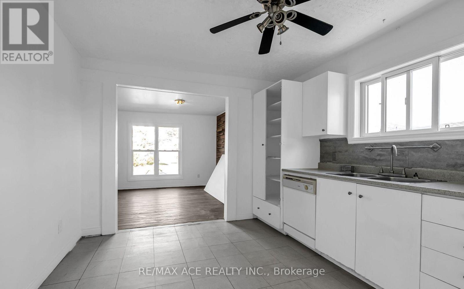 1606 Pitt Street, Cornwall, ON photo 9