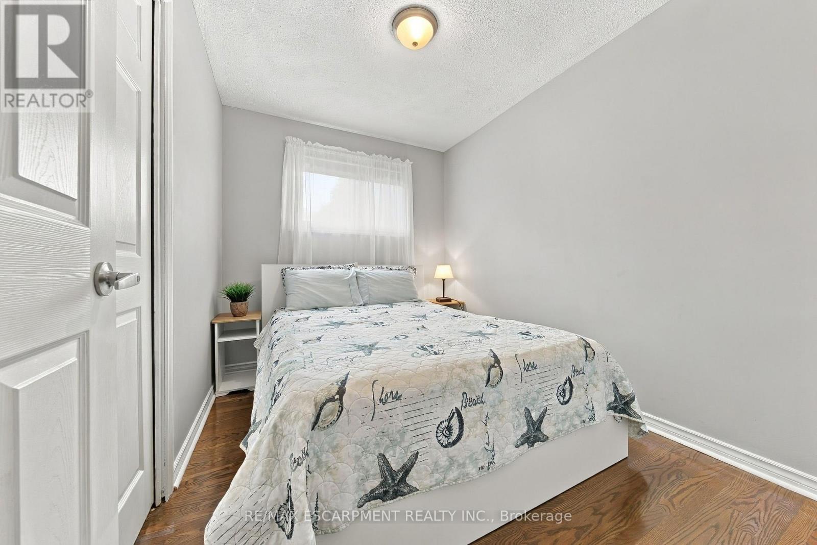 429 Limeridge Road West, Hamilton, ON photo 9