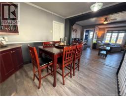 390 Victoria Street, photo 8