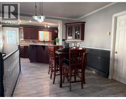 390 Victoria Street, photo 12