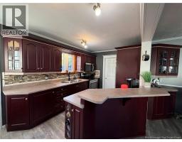 390 Victoria Street, photo 5