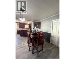 390 Victoria Street, photo 6