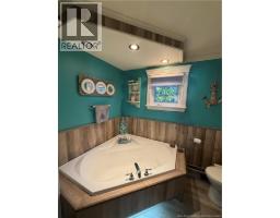 390 Victoria Street, photo 14