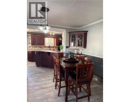 390 Victoria Street, photo 13