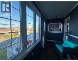 390 Victoria Street, photo 24