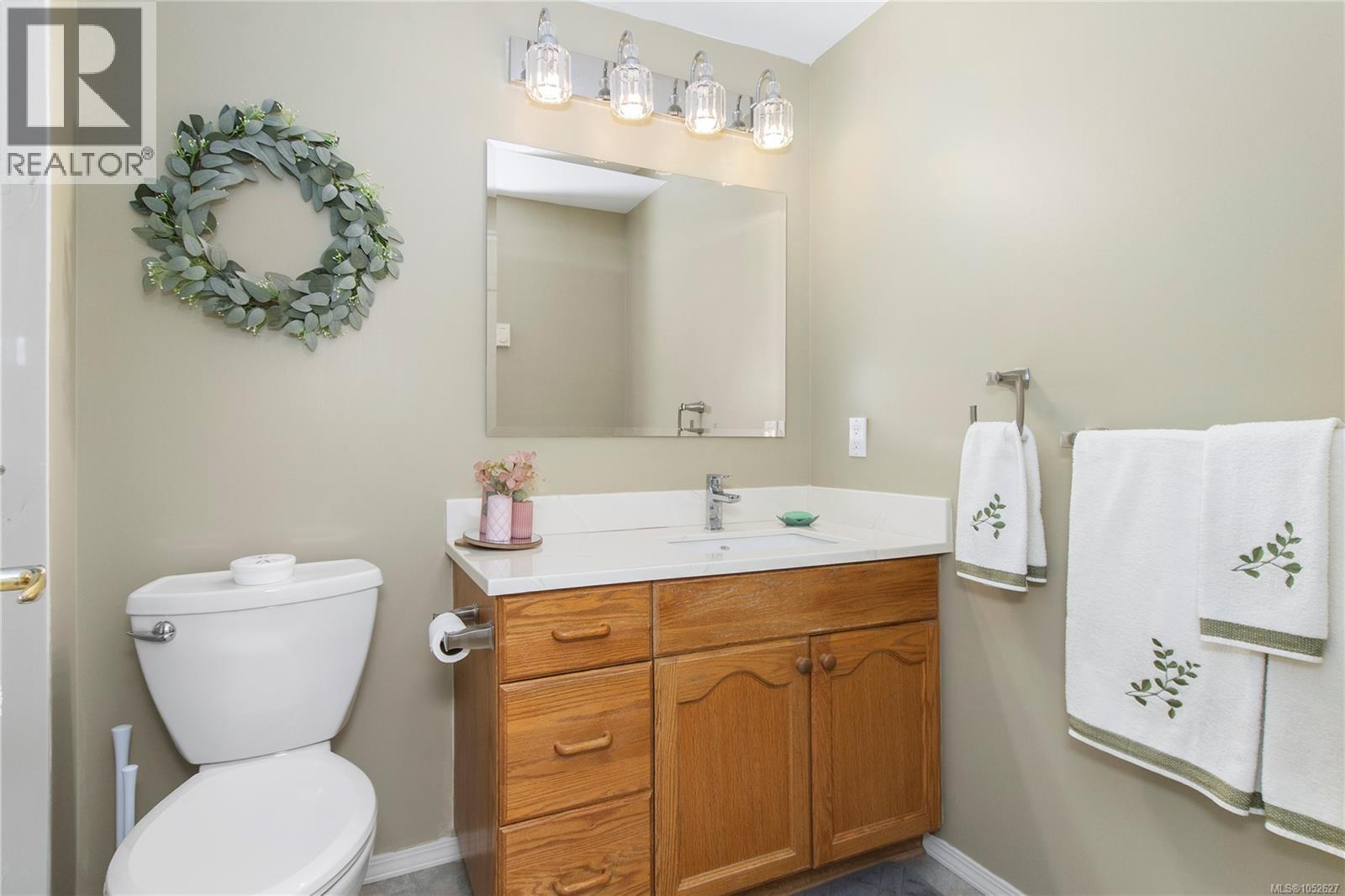#207 1350 Island Hwy S - 29