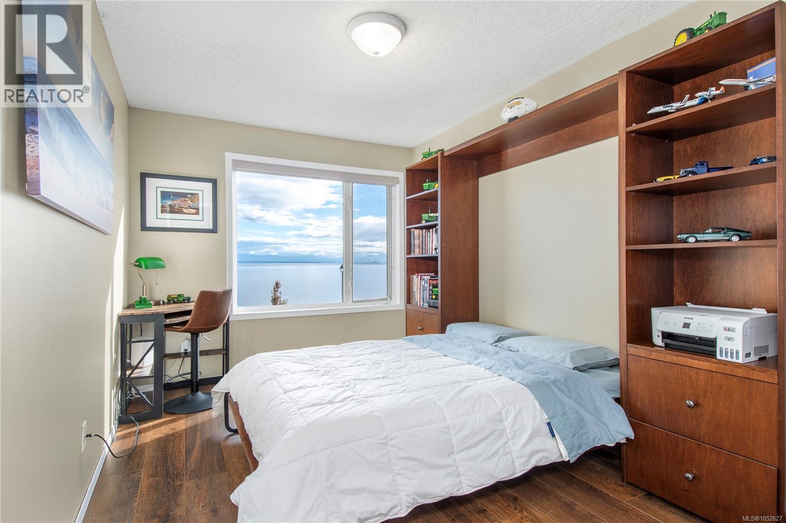 #207 1350 Island Hwy S - 32