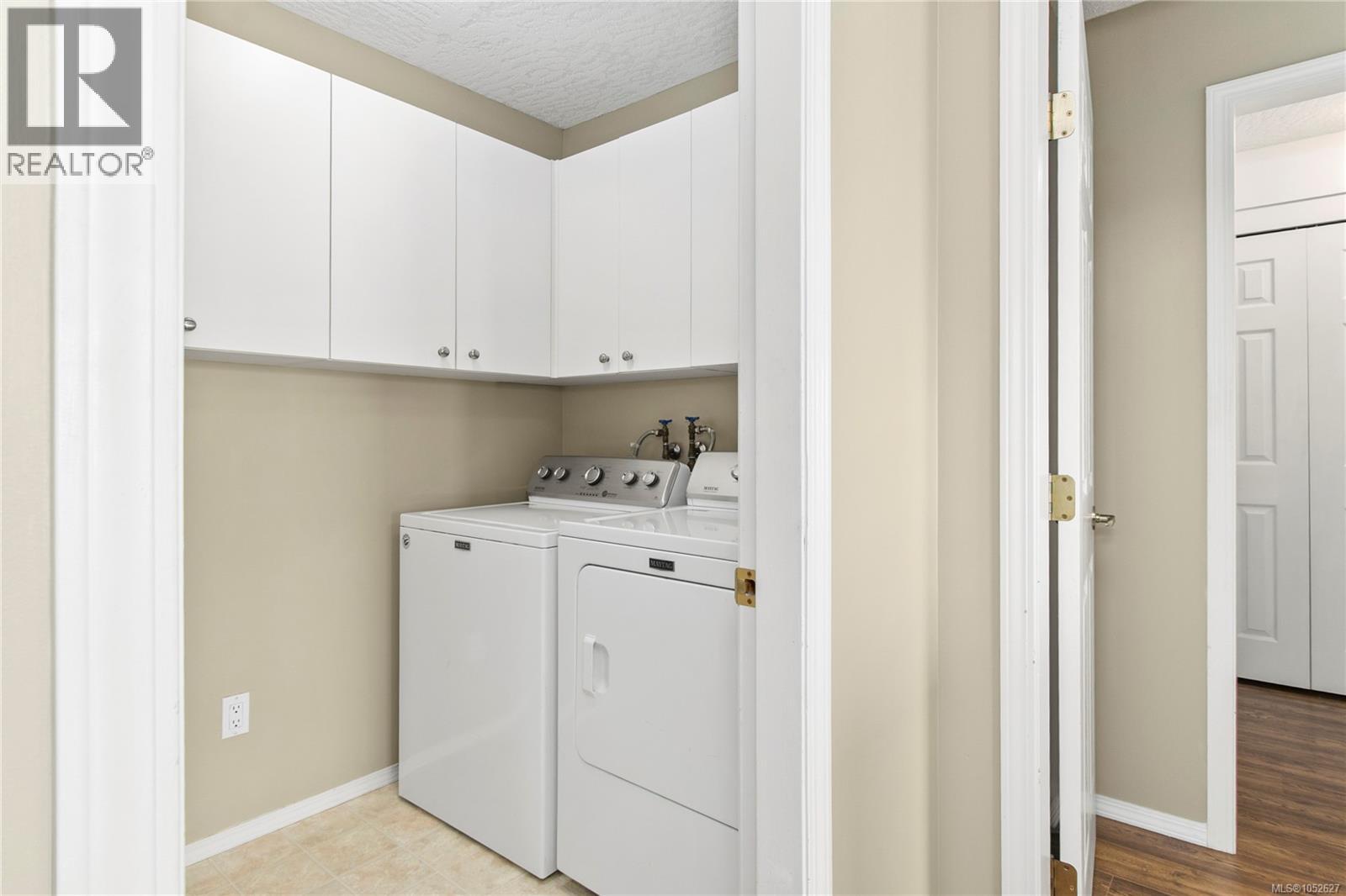 #207 1350 Island Hwy S - 36