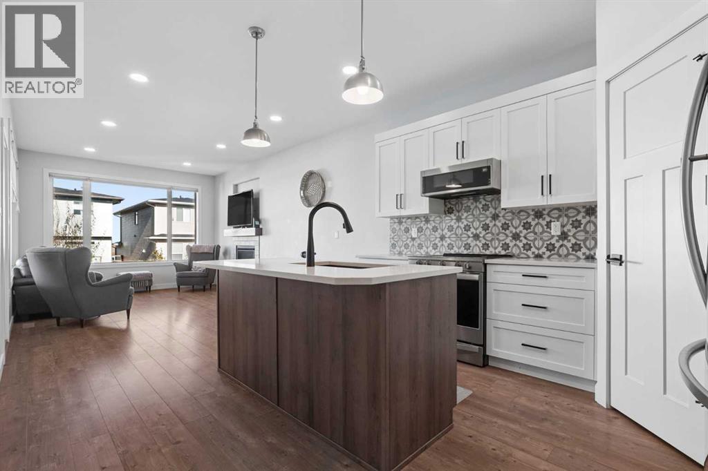 Property photograph 6 for MLS A2352035
