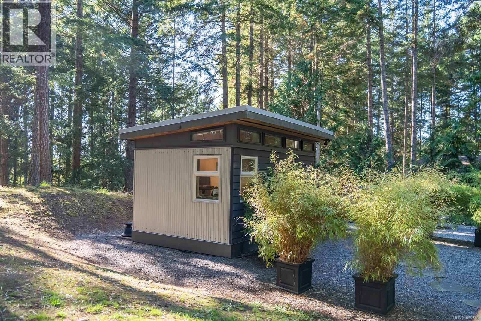 2701 Galley Cres - 18