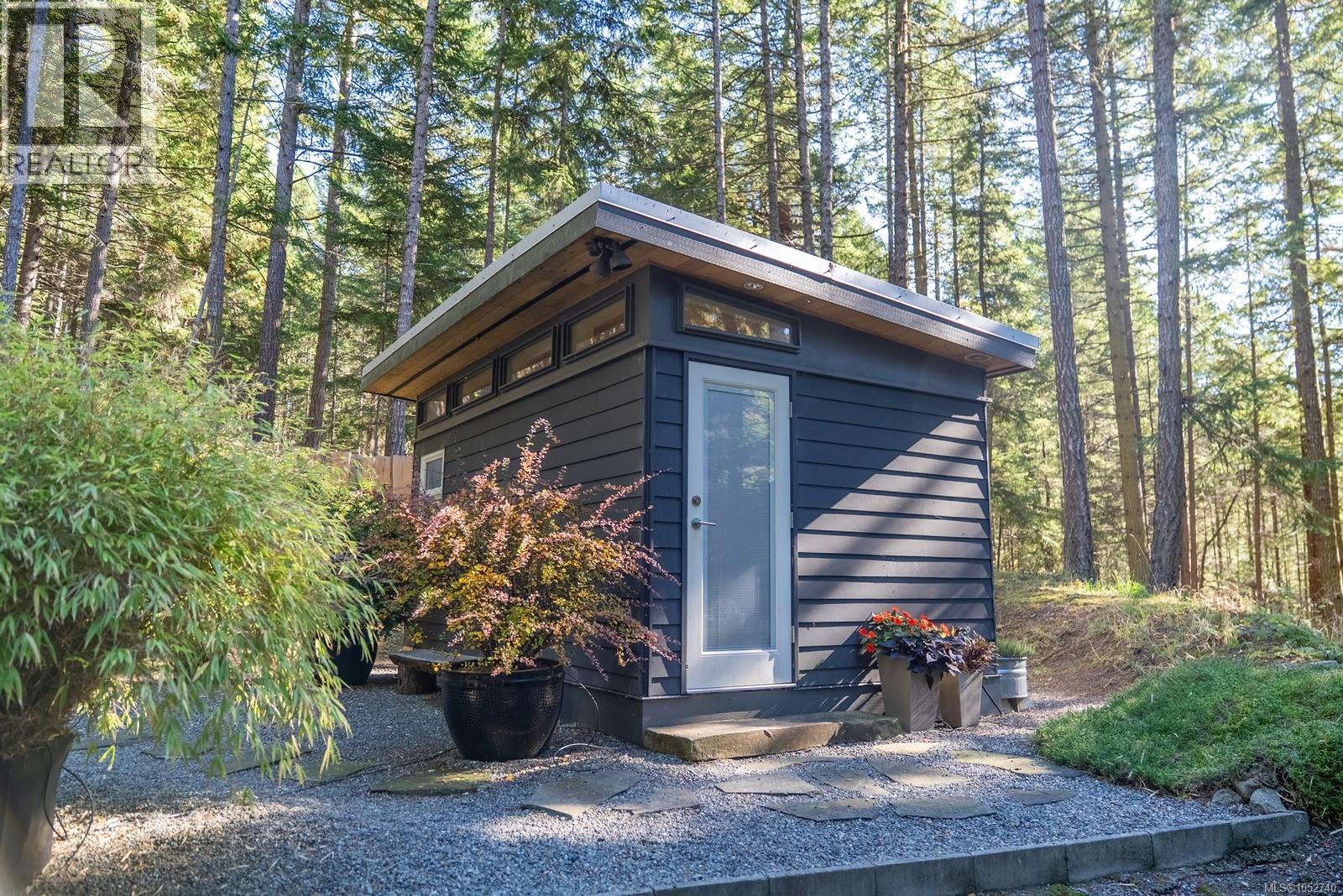 2701 Galley Cres - 19