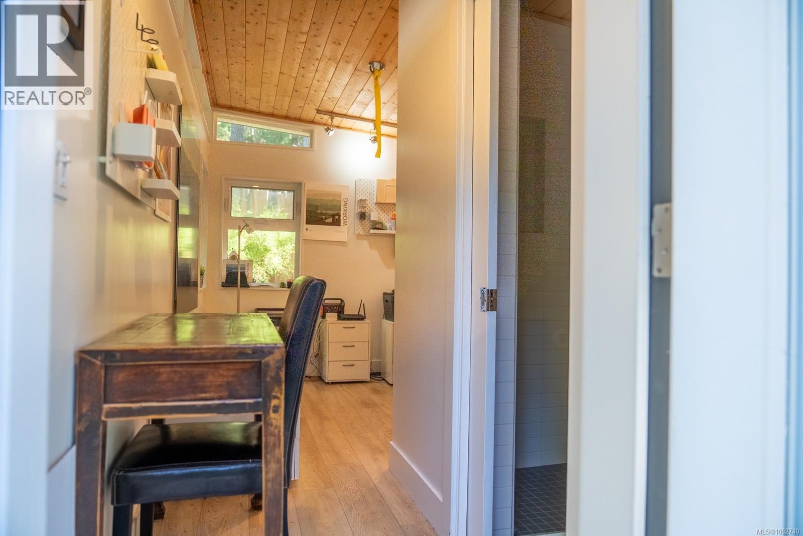 2701 Galley Cres - 20