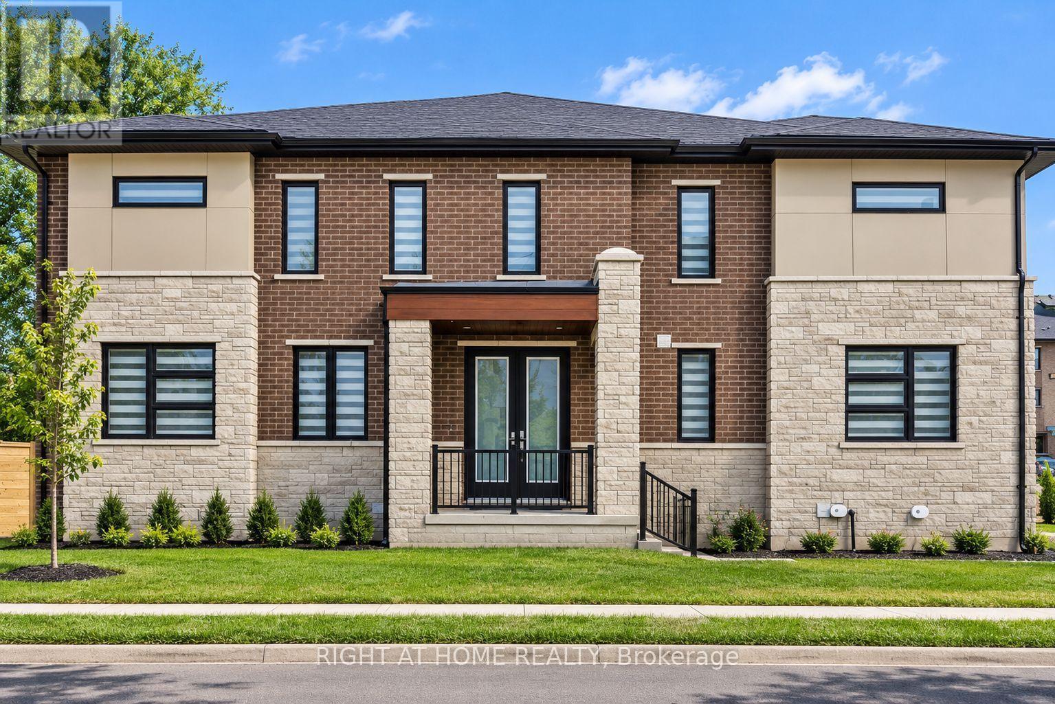 154 ANNA RUSSELL WAY, Markham
