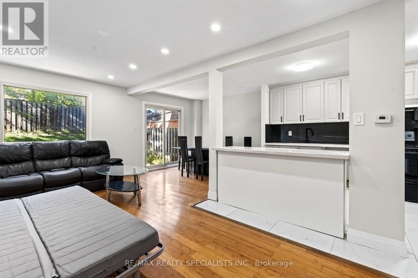 4134 CLEVEDON DRIVE - 18