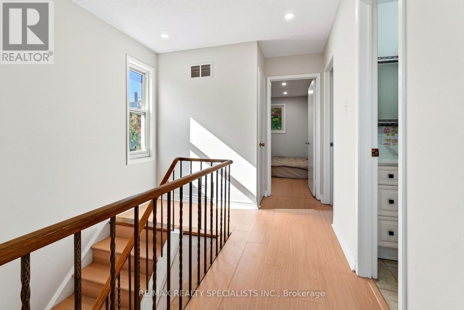 4134 CLEVEDON DRIVE - 20