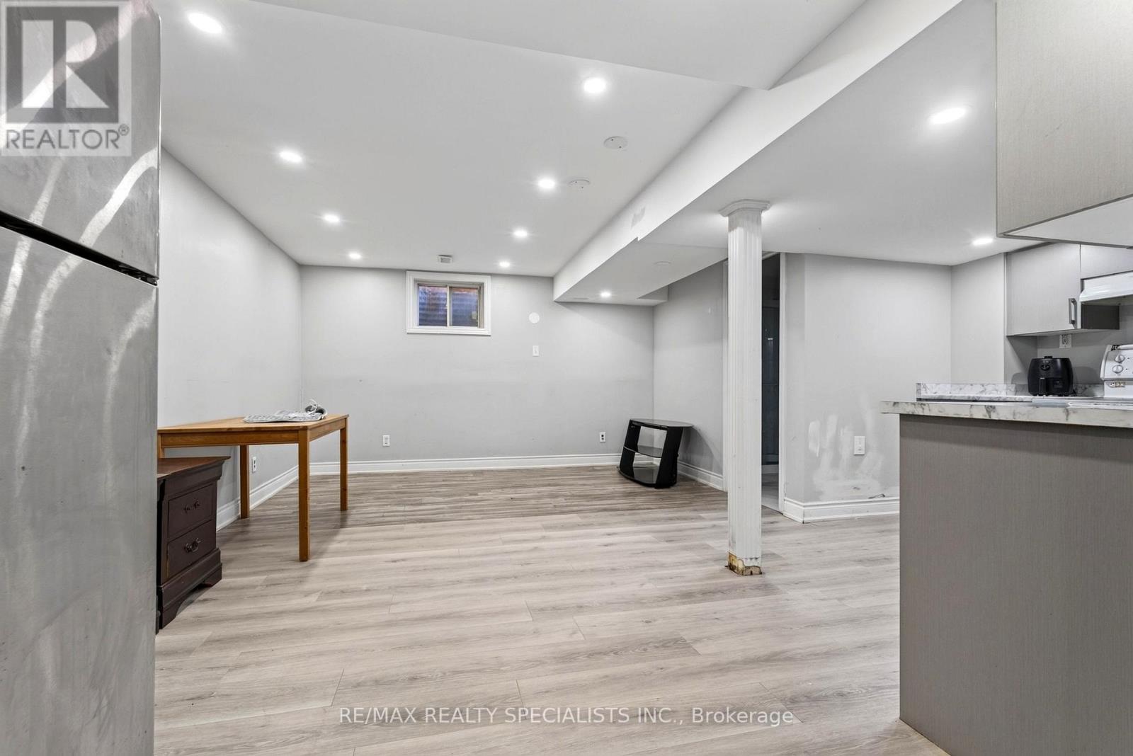 4134 CLEVEDON DRIVE - 39