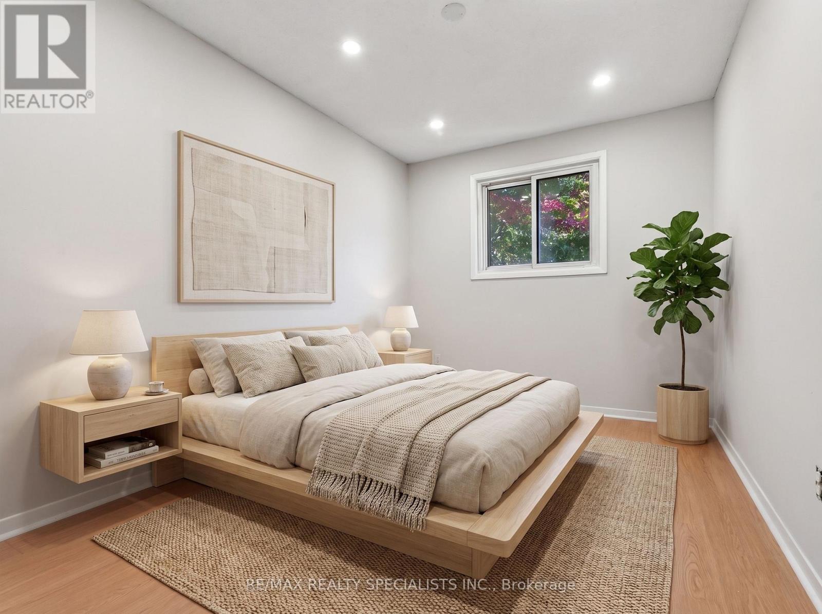 4134 CLEVEDON DRIVE - 23