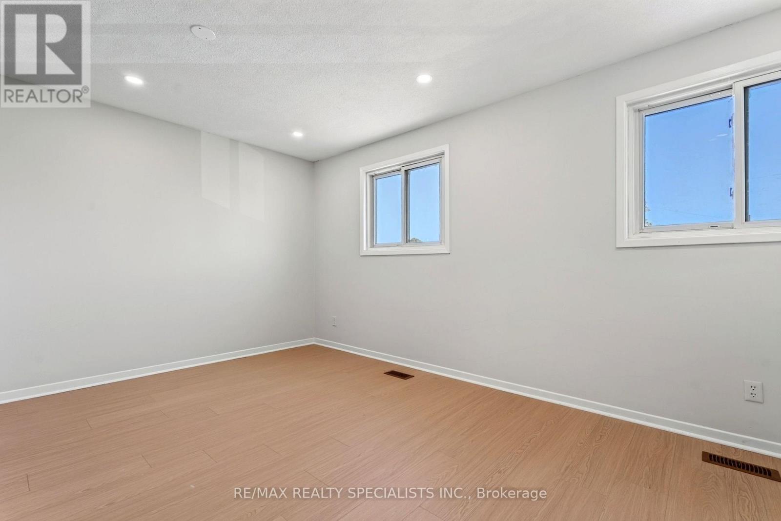 4134 CLEVEDON DRIVE - 29
