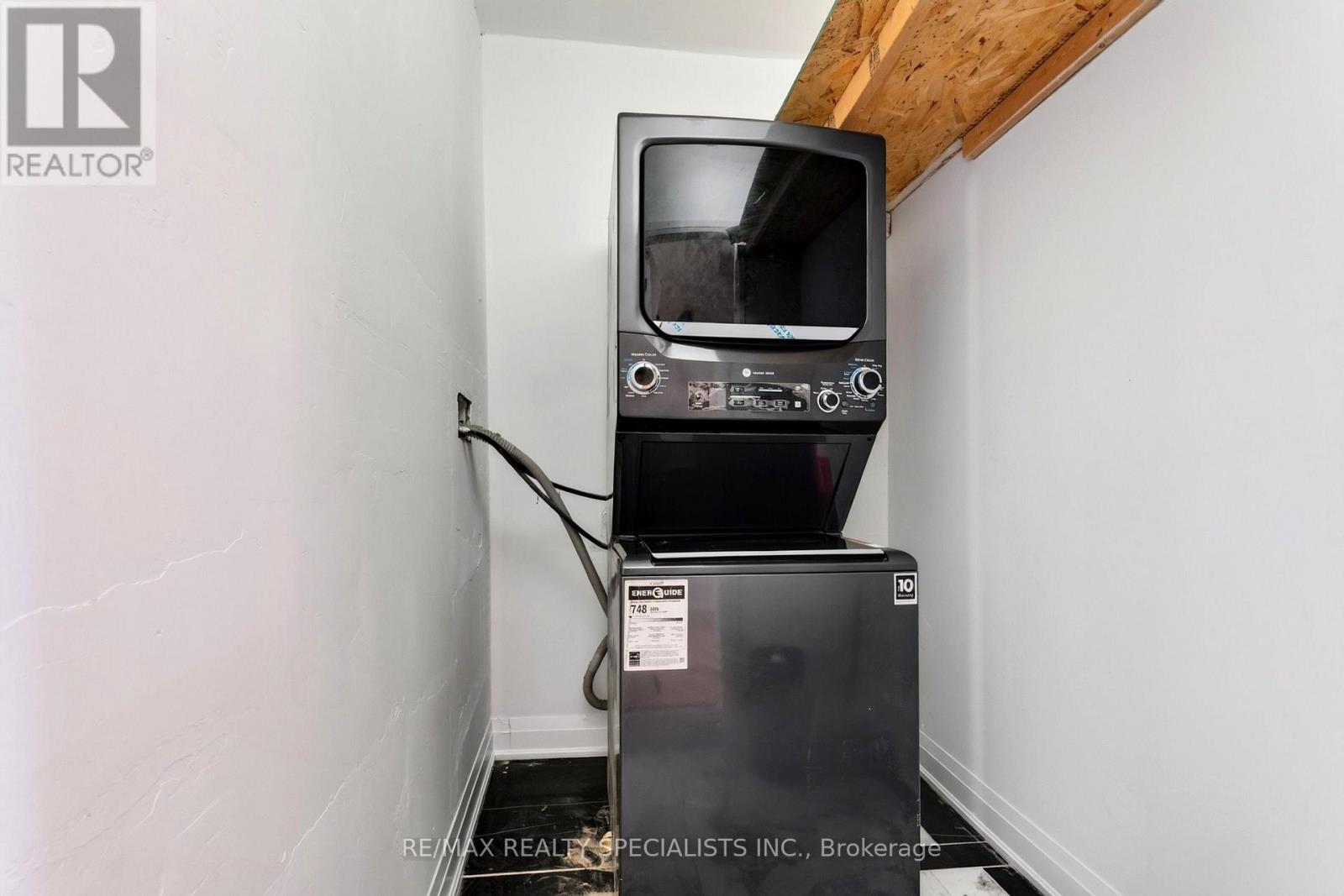4134 CLEVEDON DRIVE - 7