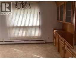 2pc Bathroom - 961 Athol Street, Regina, SK S4T3B8 Photo 8