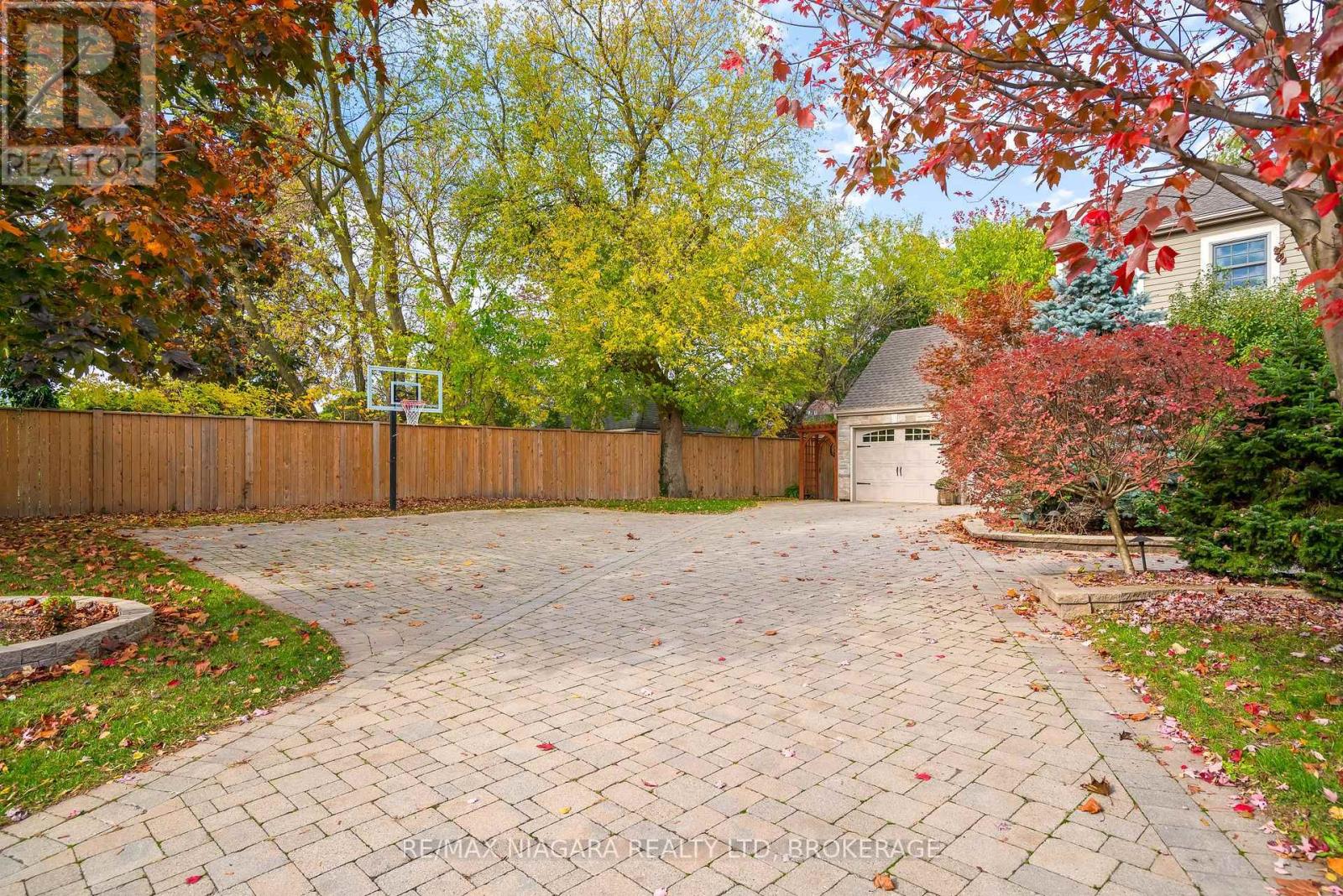 851 CHARLOTTE STREET, Niagara-on-the-Lake (Town) — photo 2