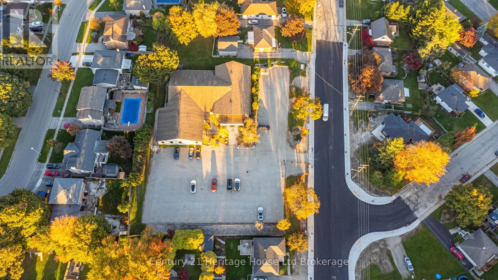 729 DEVONSHIRE AVENUE, Woodstock (Woodstock - North) — photo 3