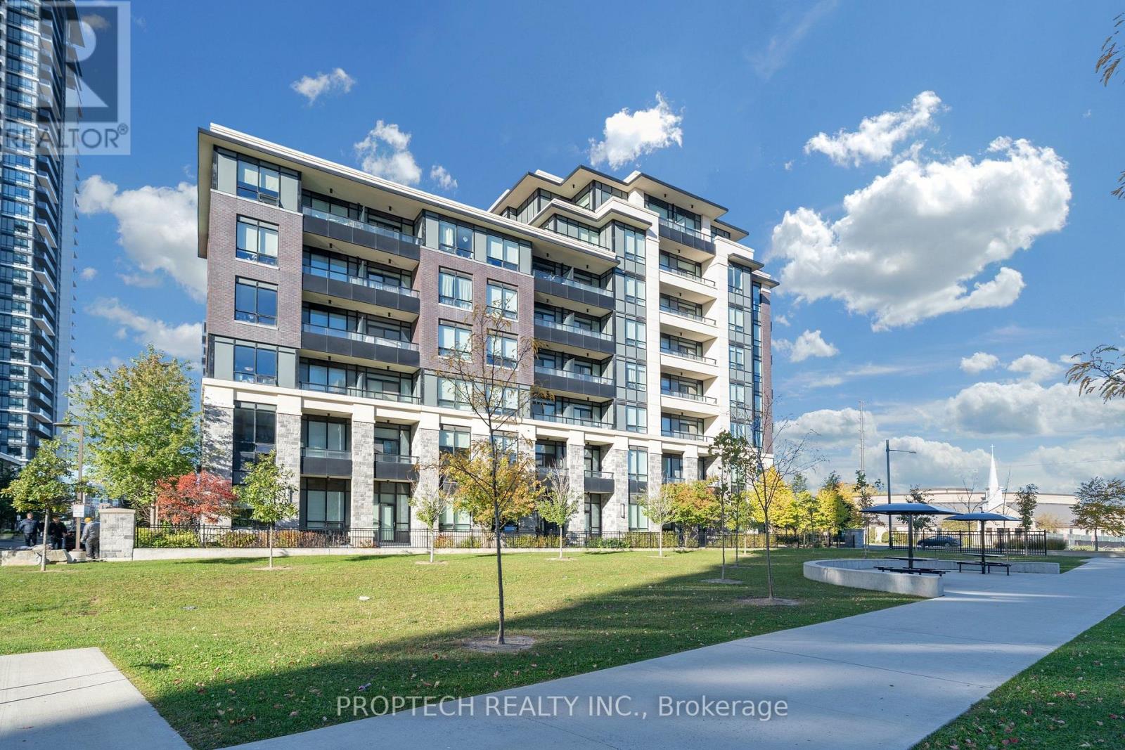 120- 25 Water Walk Drive, Markham, ON photo 28