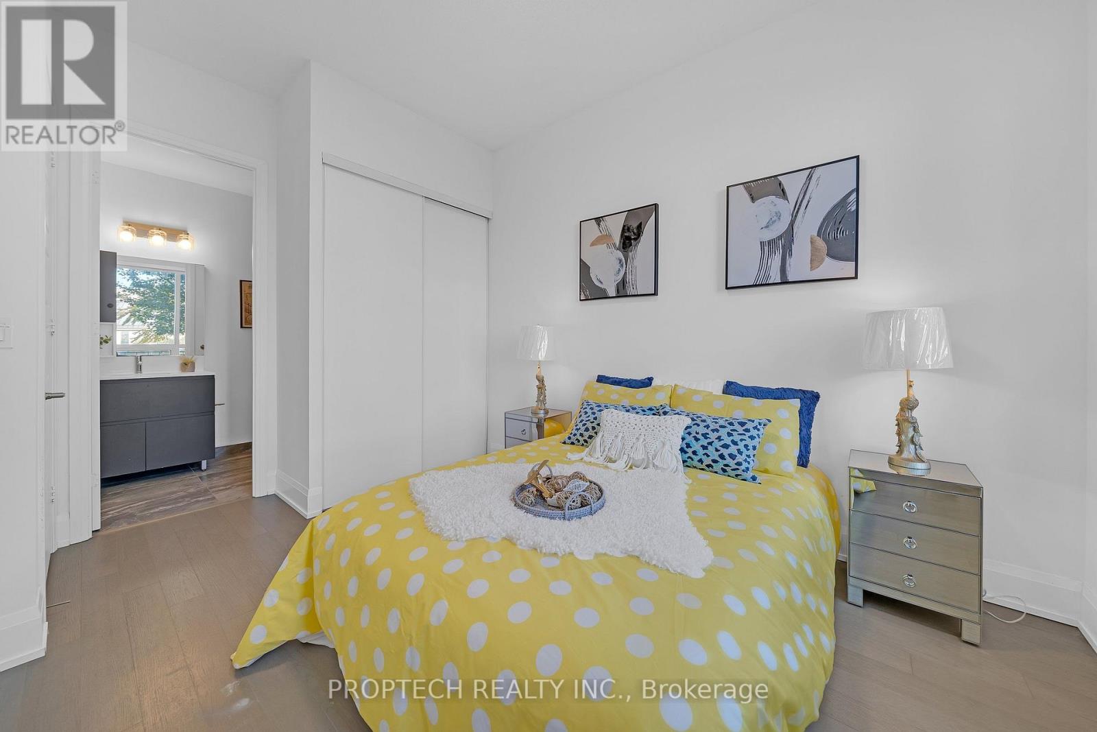 120- 25 Water Walk Drive, Markham, ON photo 15