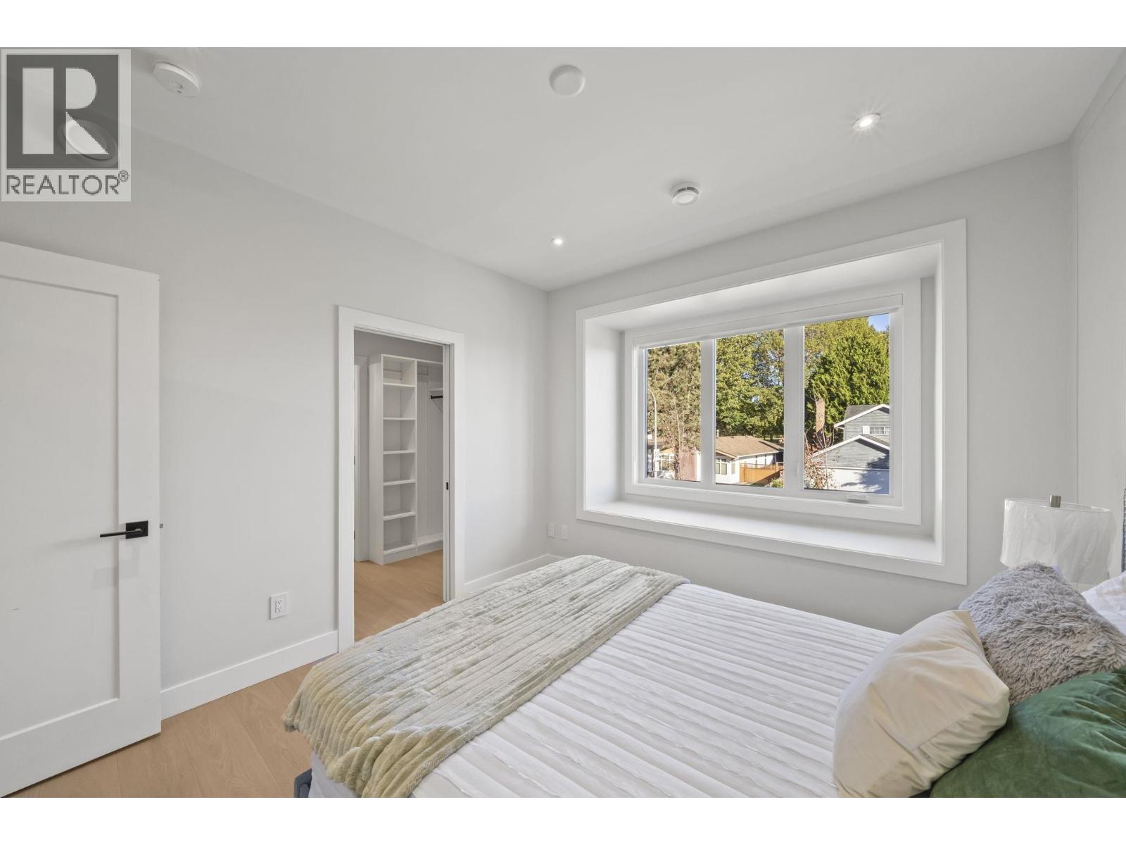 Photo of 1 10931 SOUTHPORT ROAD 22