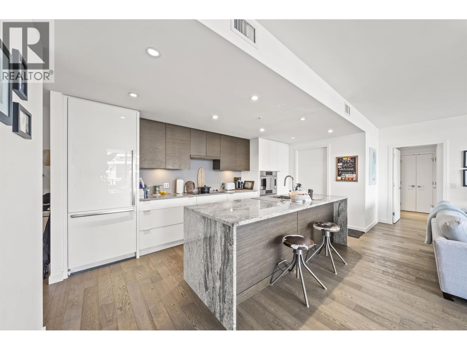 904 1678 PULLMAN PORTER STREET, Vancouver - Image 1
