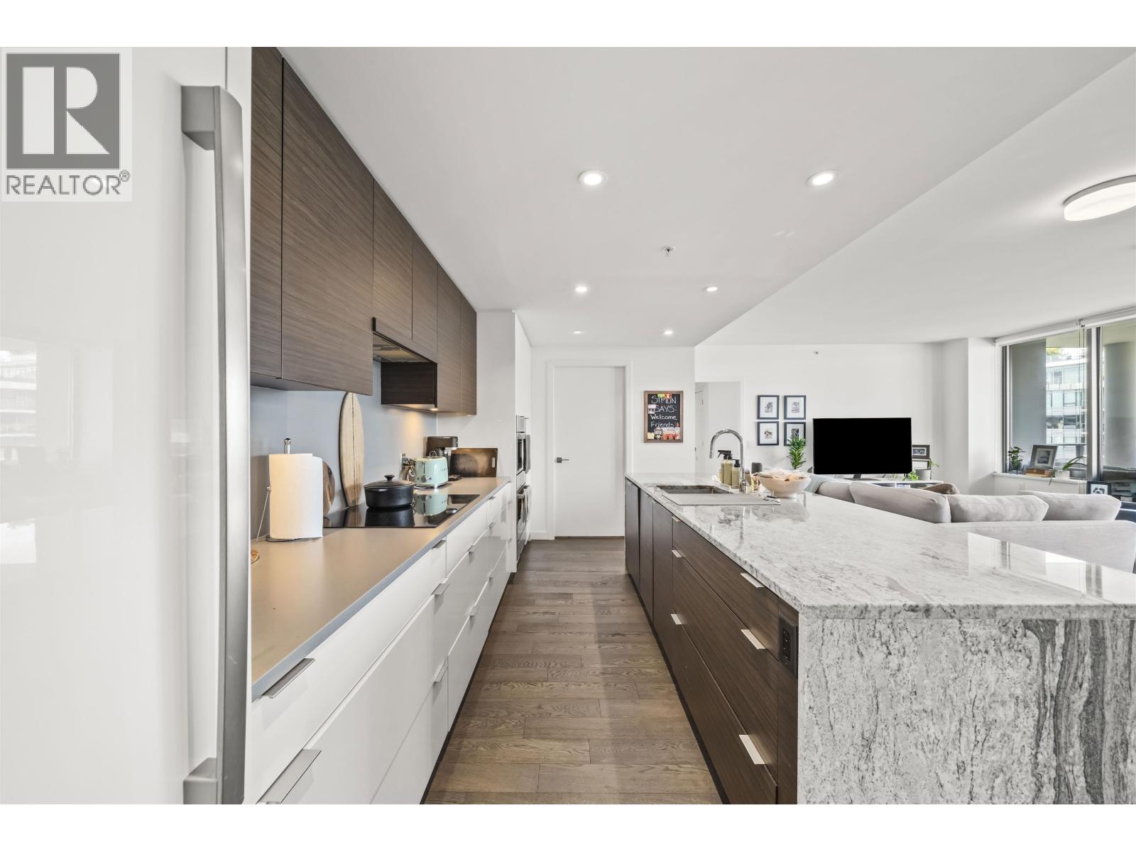 904 1678 PULLMAN PORTER STREET, Vancouver - Image 1