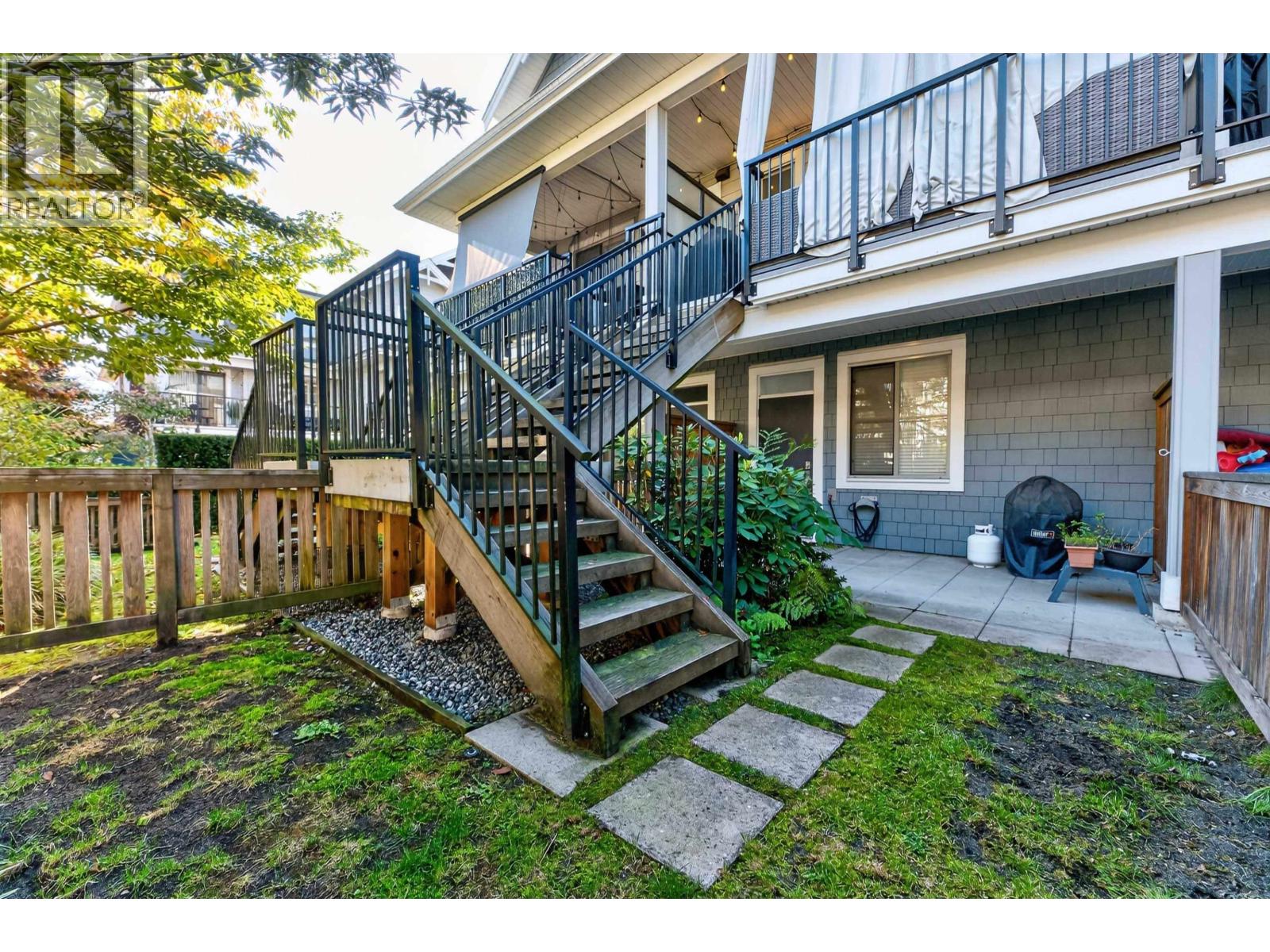 Photo of 3 2145 PRAIRIE AVENUE 27