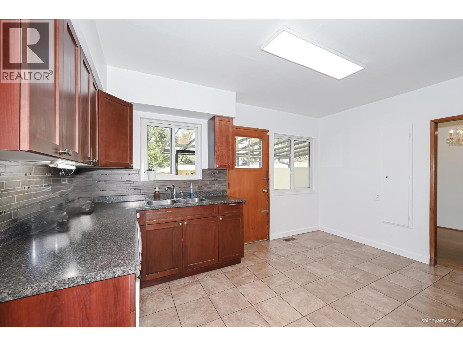 5 Bed, 2 Bath House for Sale in Burnaby – 9645 DAVID DRIVE, Burnaby – MLS# R3177008 - Image 9