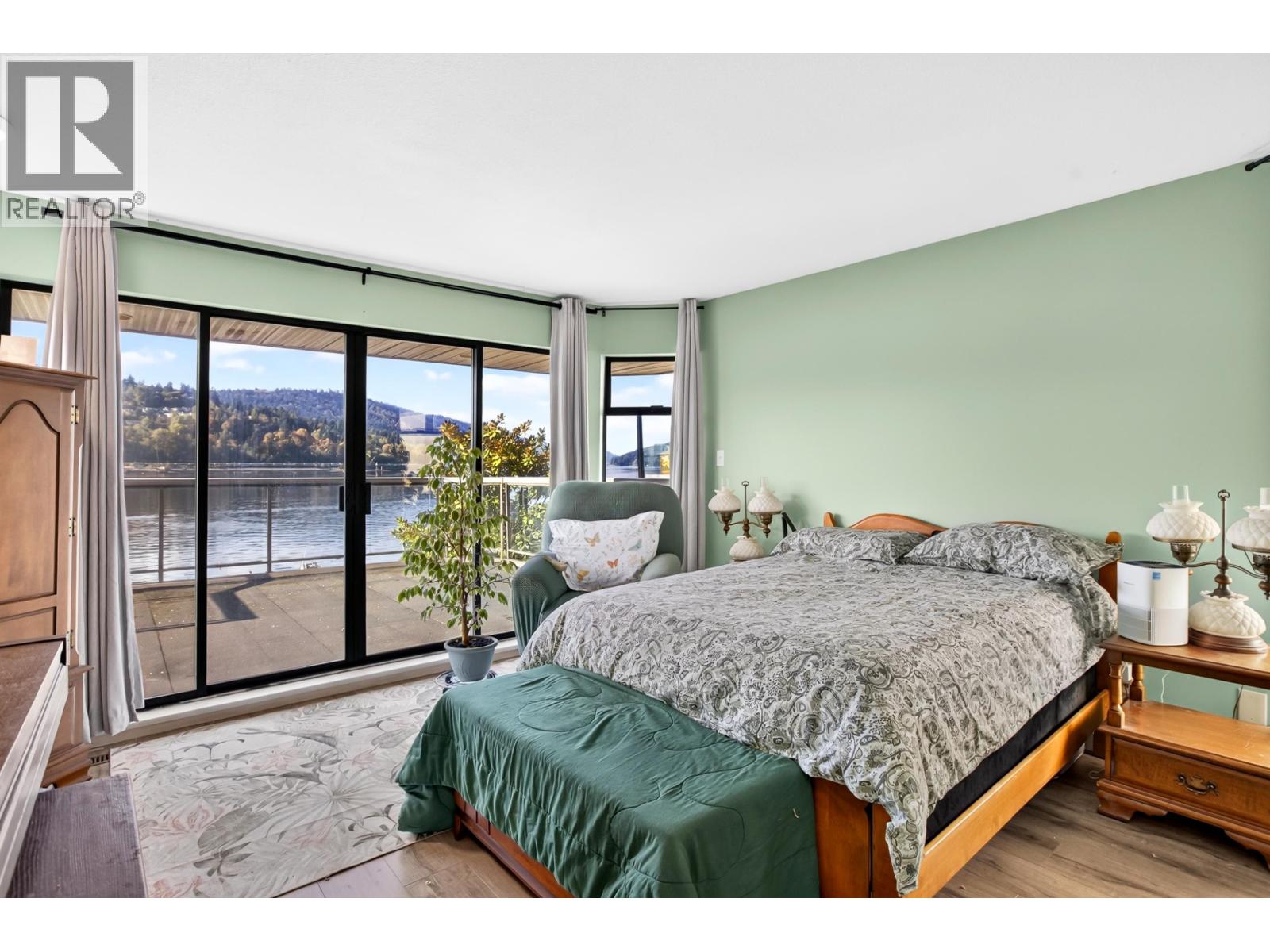 Photo of 1112 ALDERSIDE ROAD 18