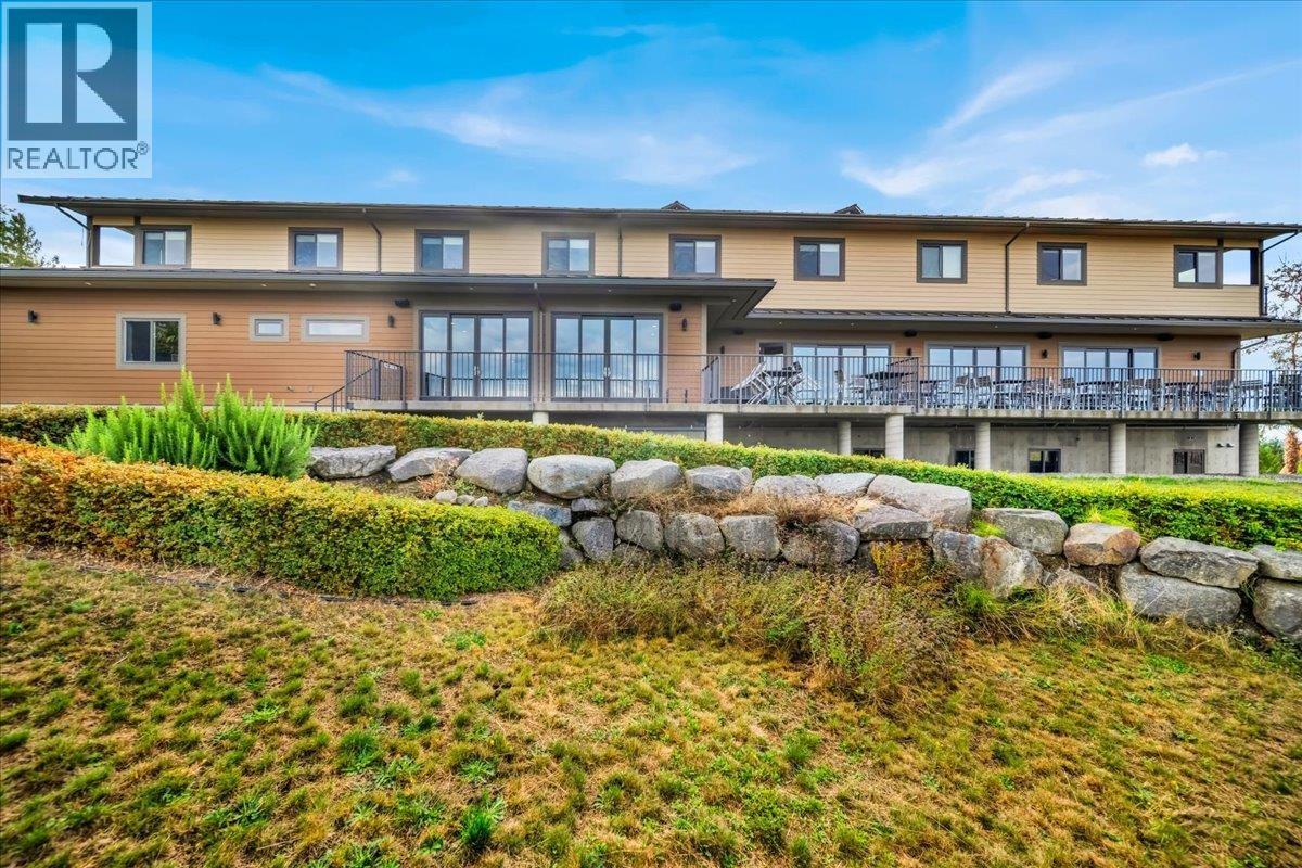 12671 SUNSHINE COAST HIGHWAY, Sechelt - Image 1